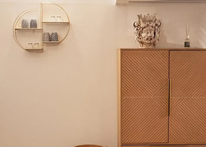 Apartment Modern Design In Historical Center