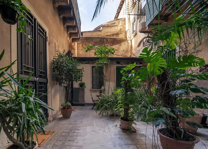 Apartment Modern Design In Historical Center *